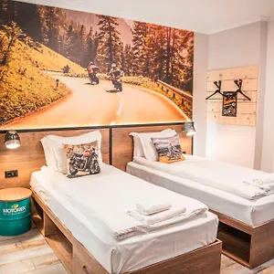 3* Hotel Three Dolphins With A Rooftop Terracе